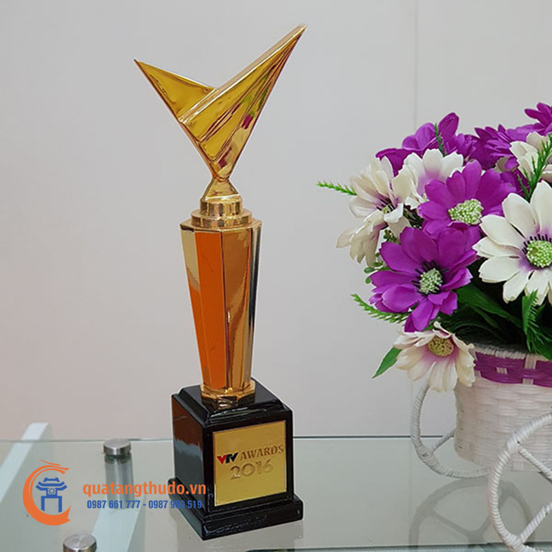 Cúp Trao Giải Đồng VTV Awards 2016